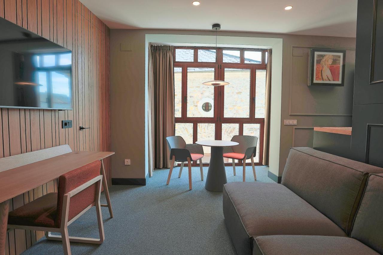 Azotea Suites Понферрада Экстерьер фото